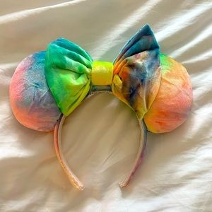 Tie dye Minnie ears